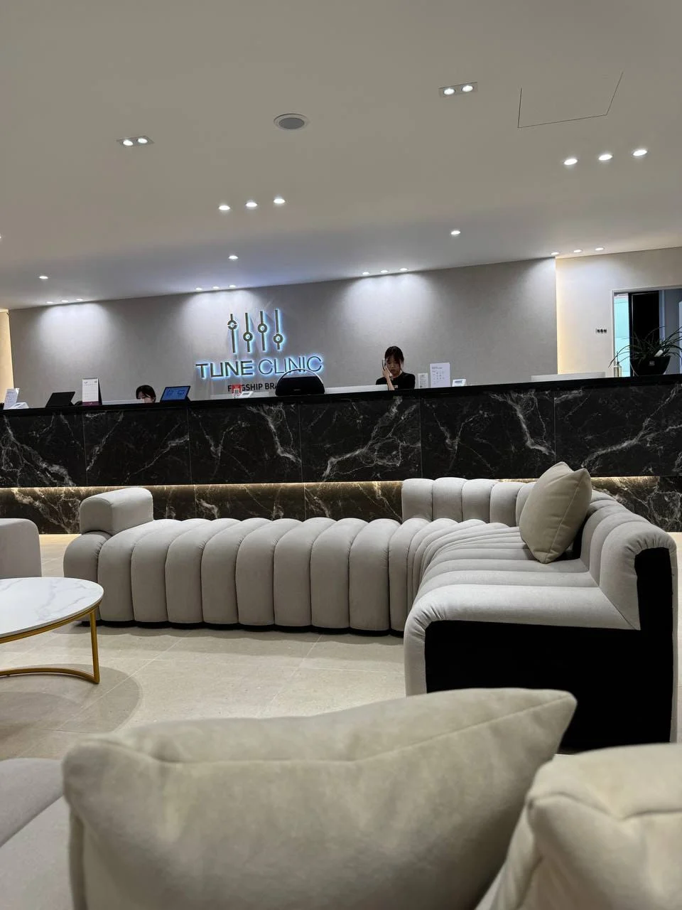 Lounge — Tune Clinic