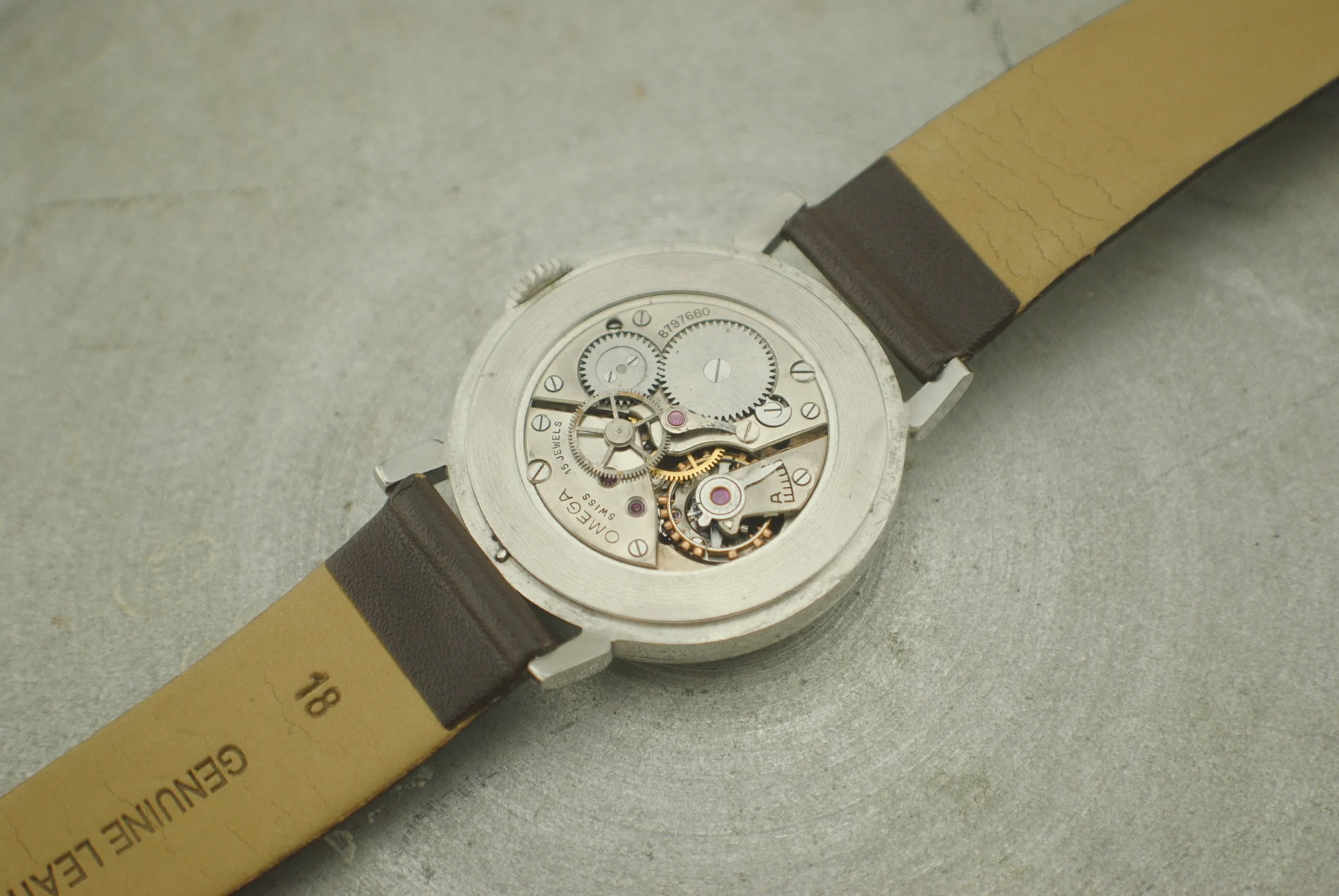 Alternate open-case view of the Omega CK2015 Fagiolino movement