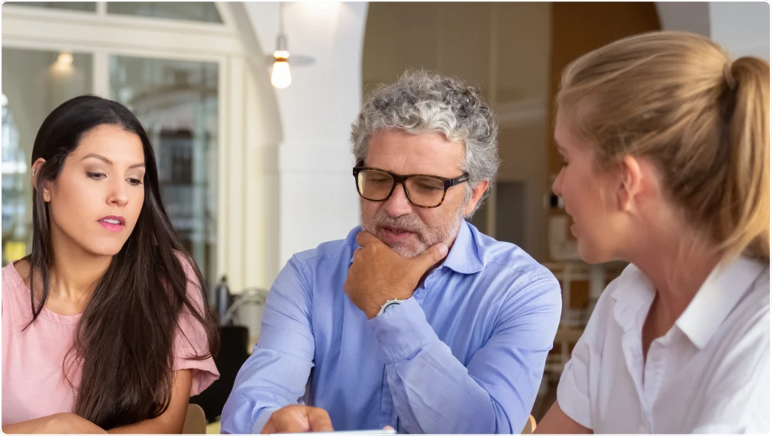 Is It Better to Hire a Private Caregiver Or Use a Home Care Agency?