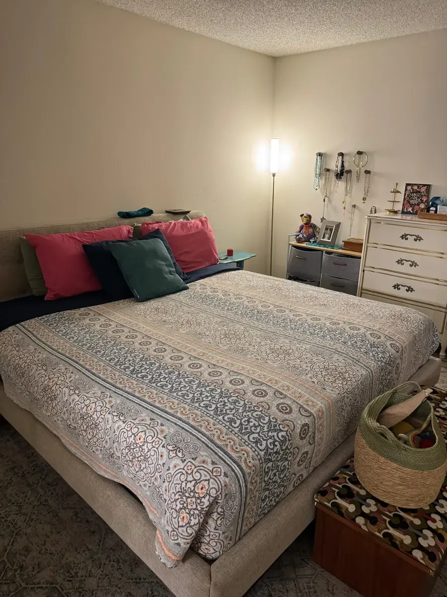 Image of bedroom after cleaning