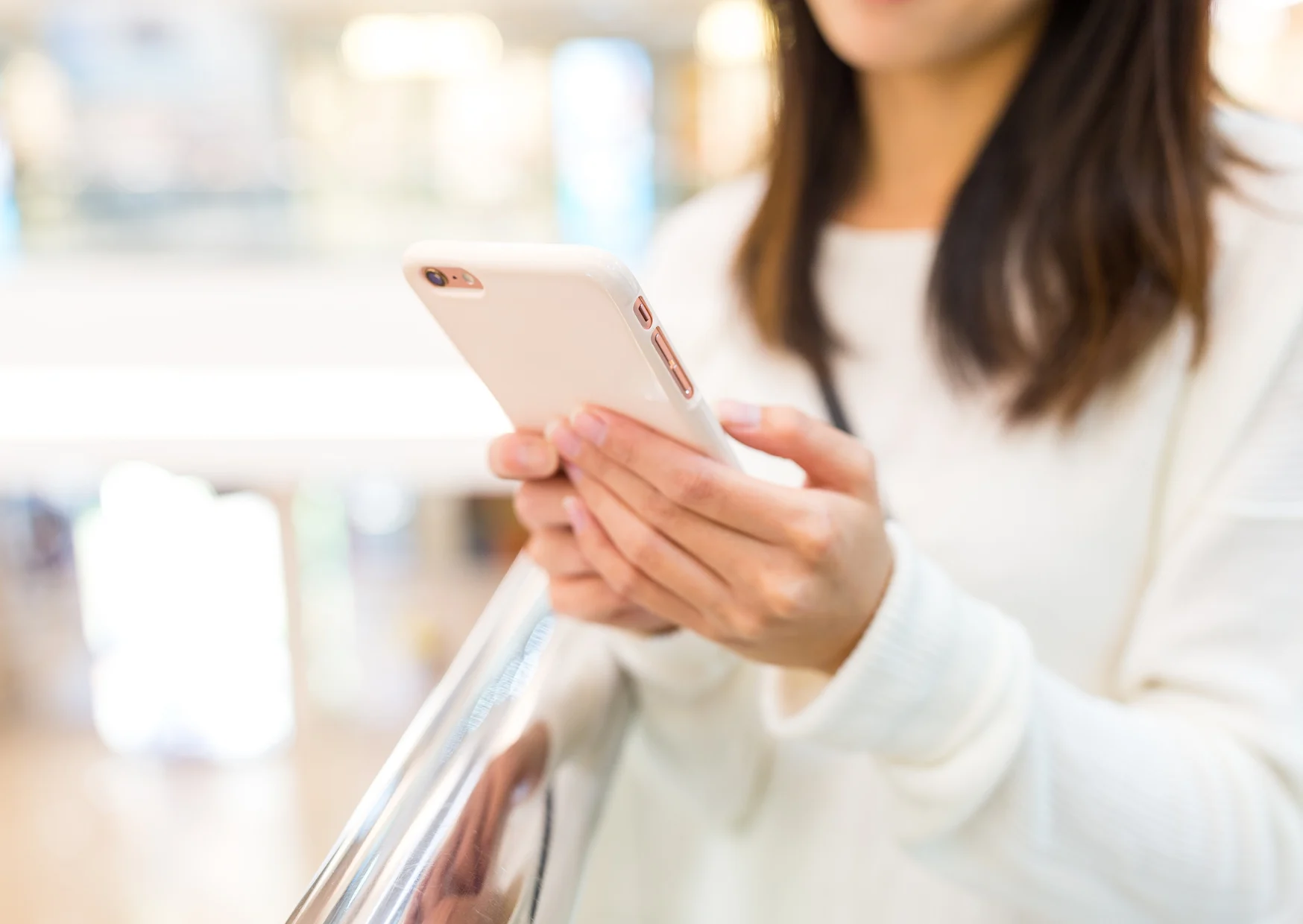 Unlock the power of SMS: Drive more shoppers to your store!