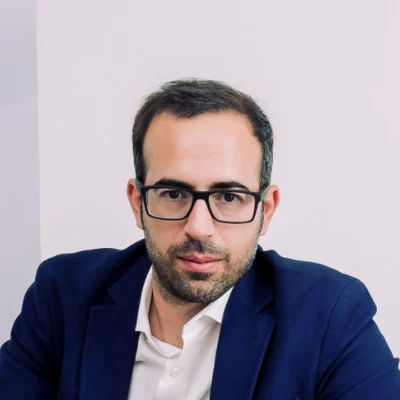Retrato de Alex Bryszkowski, Co-Founder de Vozelia