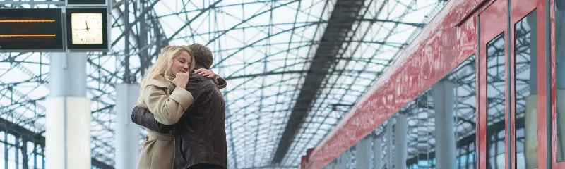 İlişkide Uzak Mesafe Sorunu: Zorluklarla Başa Çıkma Yolları ve İpuçları