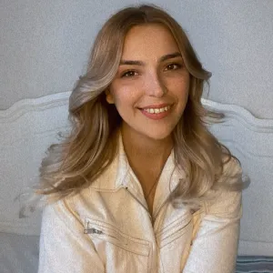 Psikolog Zeynep CIHAN Profil Fotoğrafı