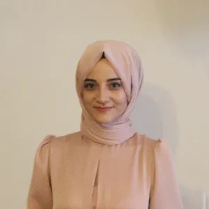 Ebrar ÜSTÜN GÜMÜŞSOY