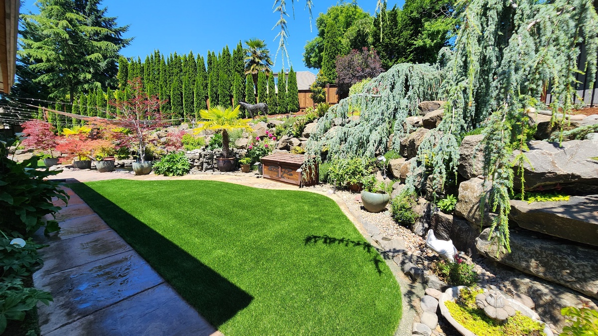 2525 Blacktail Drive , Eugene, OR, US