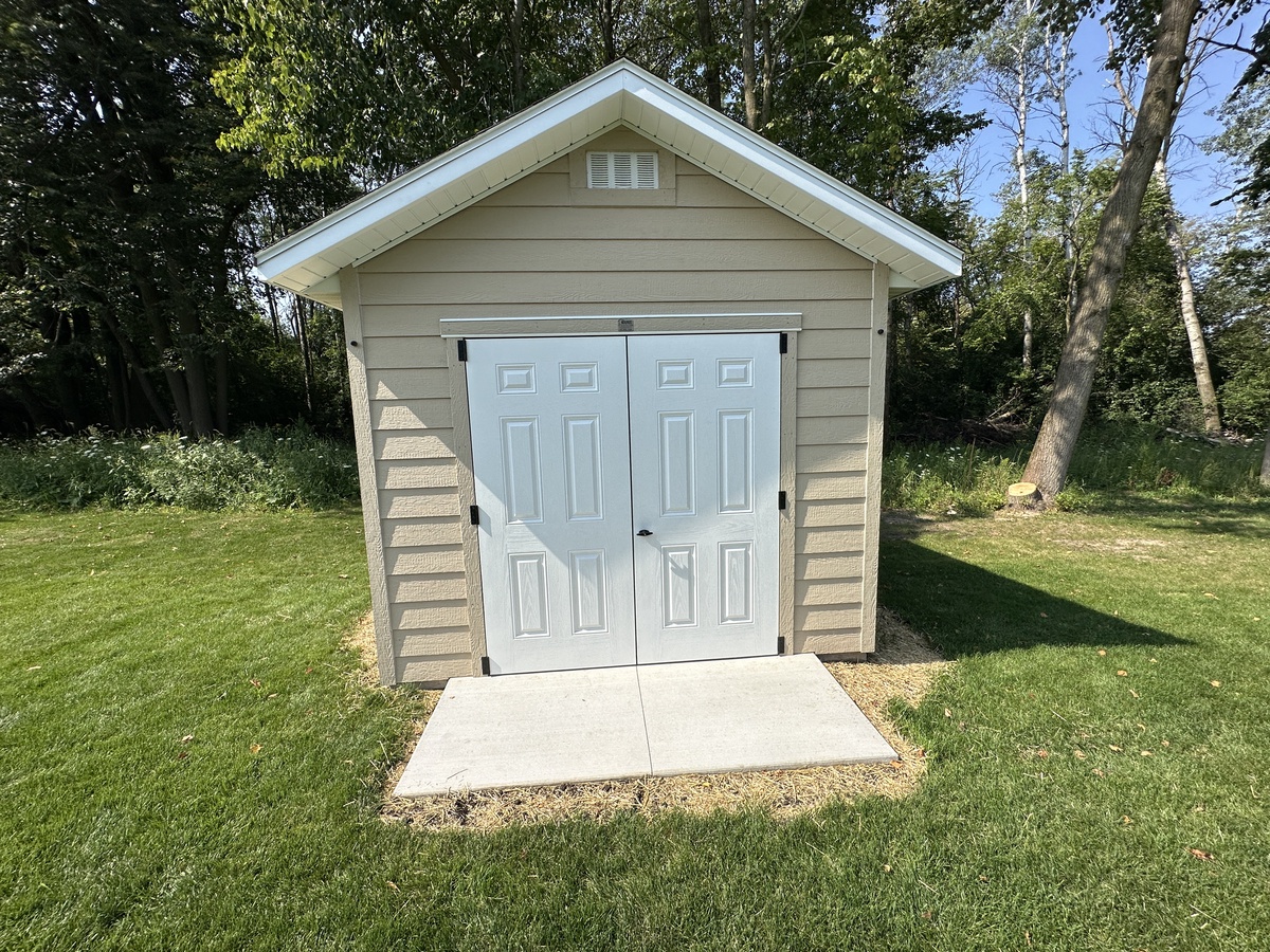 Hillary S. 1290 Mamerow Ln W., Oconomowoc, WI