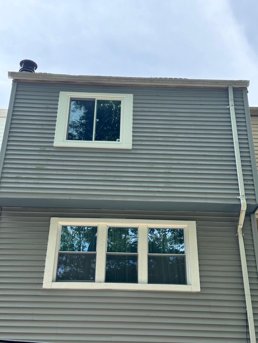 8264 Crestmont Circle , Springfield, VA, US