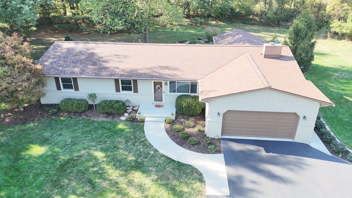 2070 Carriage road , Powell, OH, US