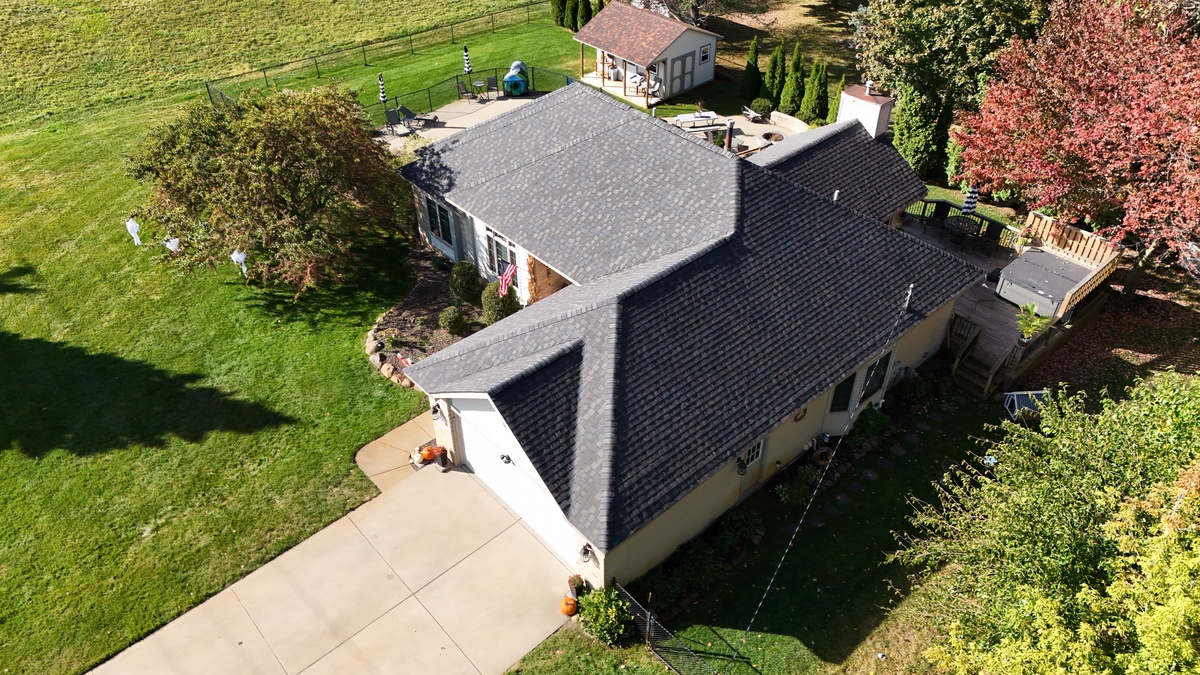 222 Silver Lake Road , Linden, MI, US