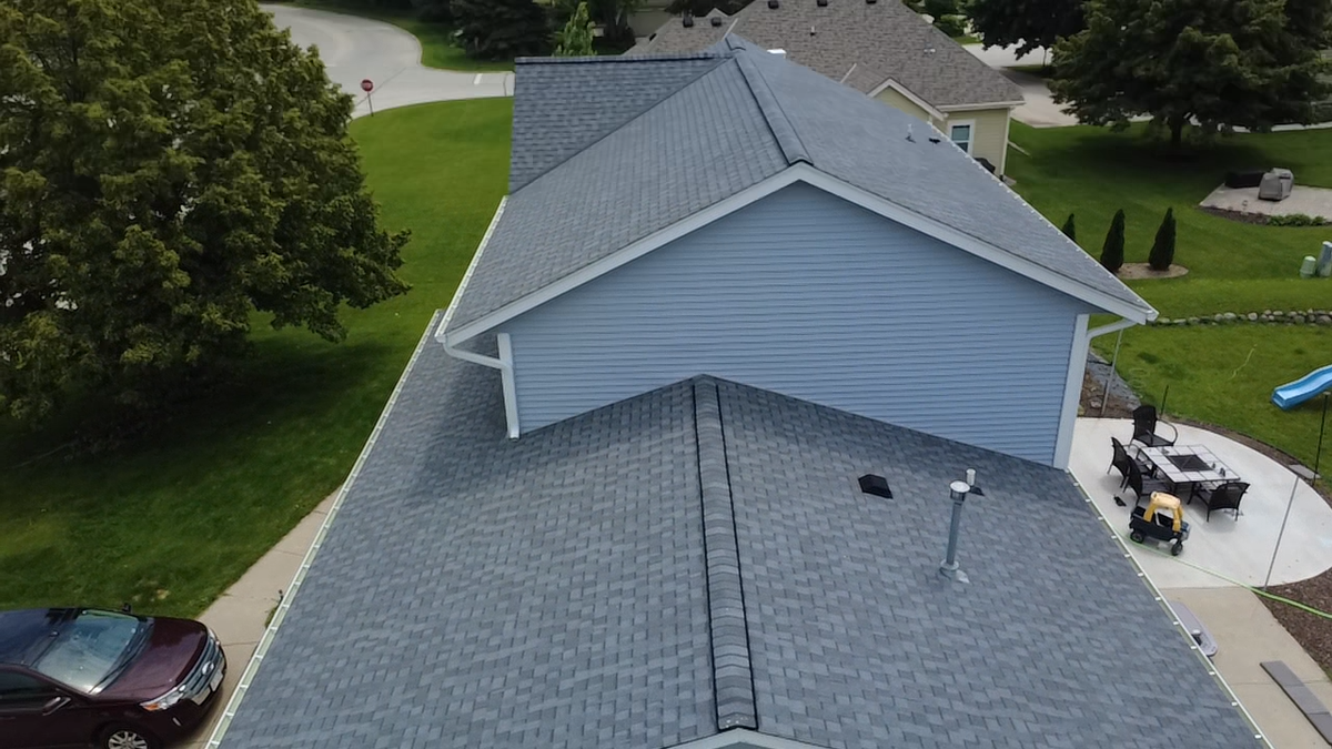 N58W24333 Clover Drive , Sussex, WI, US