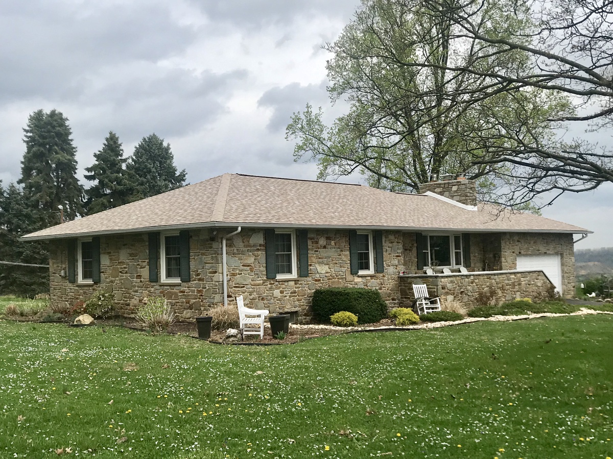 1702 Kbs Road , Spring Grove, PA, US