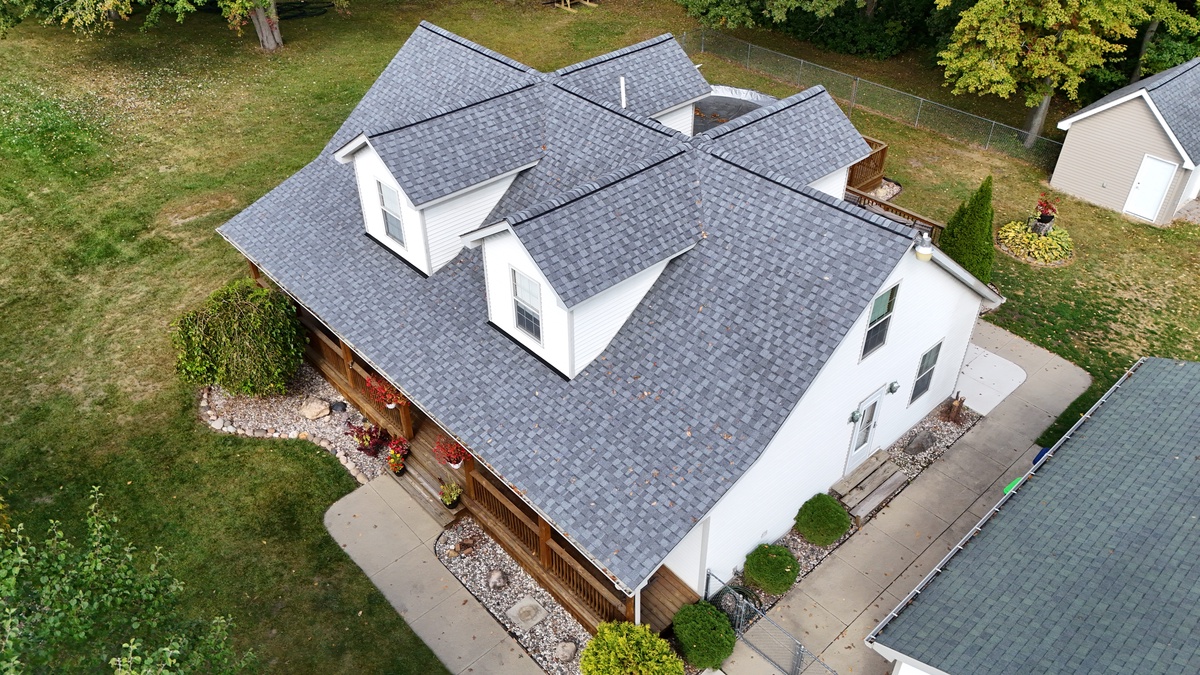 6526 Bell Road , Birch Run, MI, US