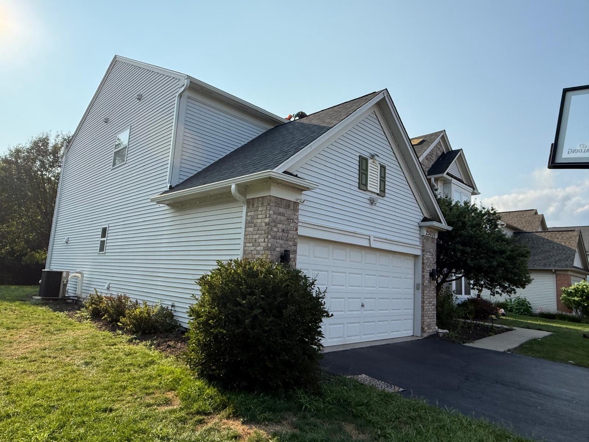 25031 West Prairie Grove Drive , Plainfield, IL, US