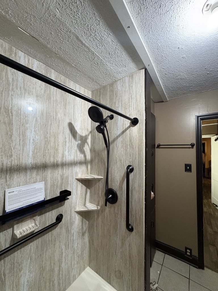 806 4th Street South , Phenix City, AL, US