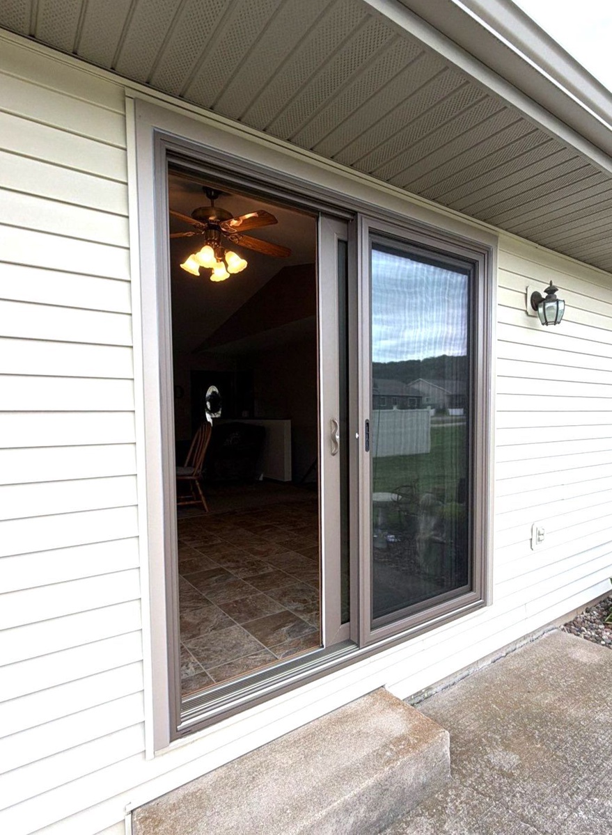 3103 South Pleasant Drive , Holmen, WI, US