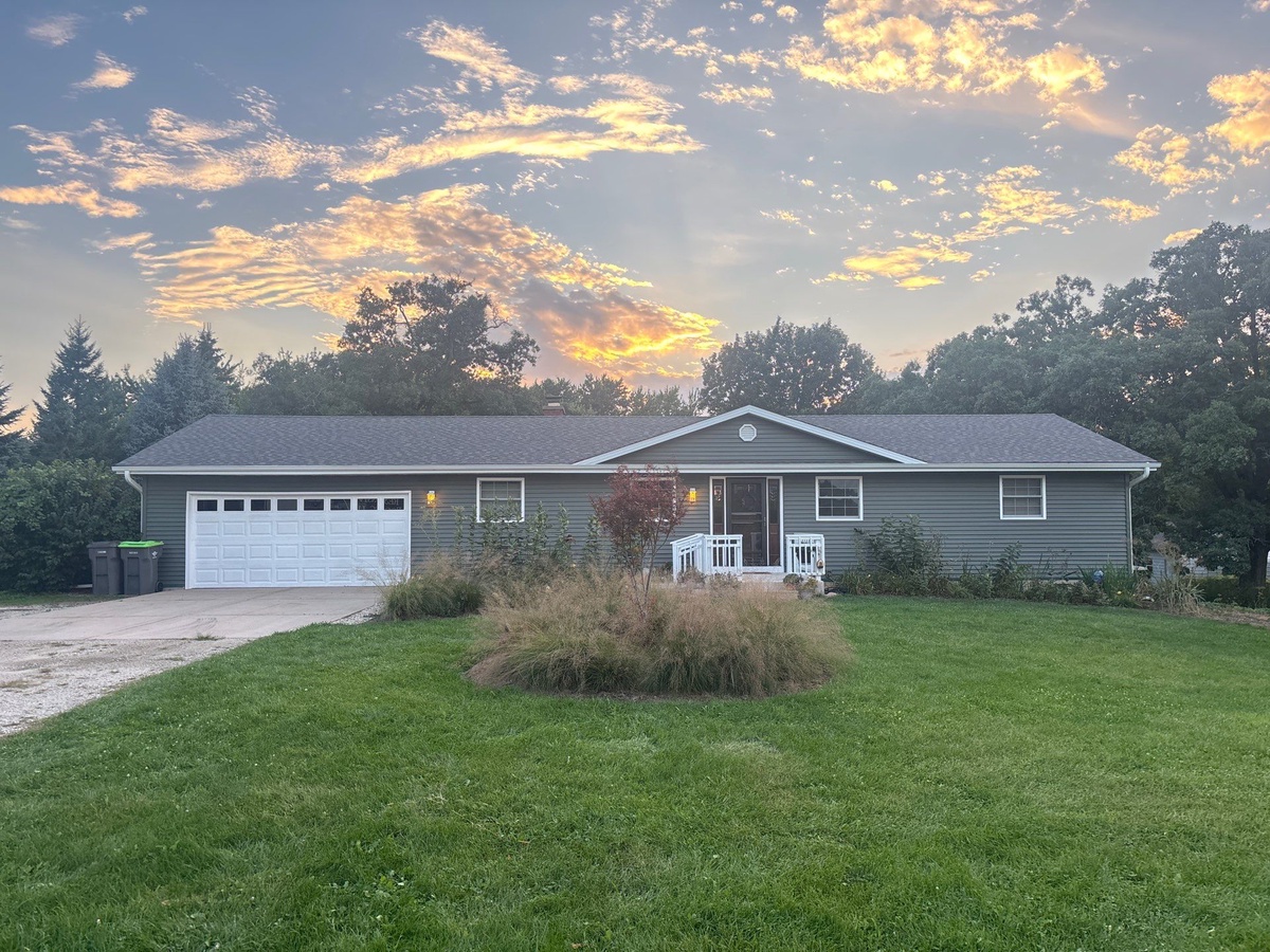 28291 Brickville Road , Sycamore, IL, US