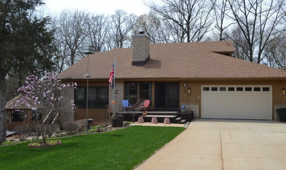 161 Evelyn Avenue , Delafield, WI, US