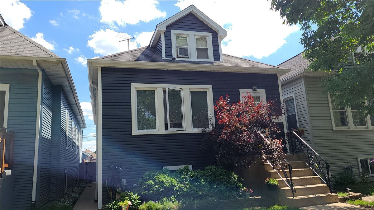 6245 West Byron Street , Chicago, IL, US