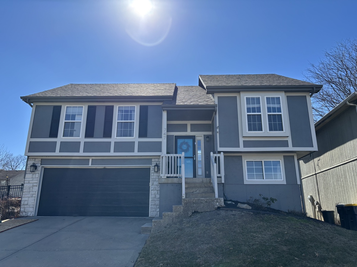 747 East 124 Street , Kansas City, MO, US