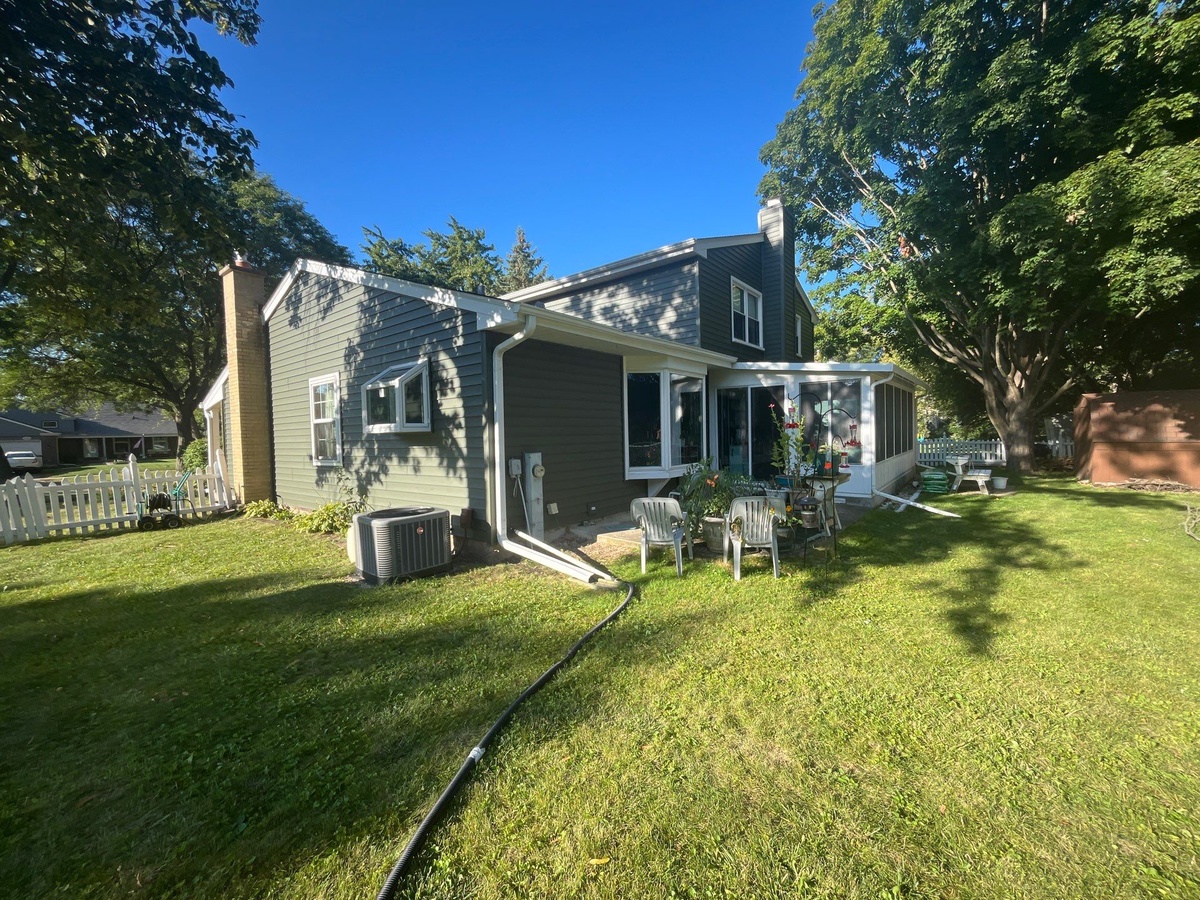 1361 West Jefferson Avenue , Naperville, IL, US