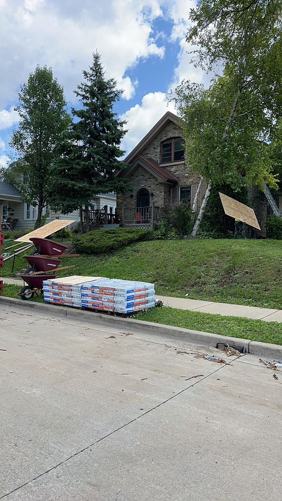1444 South 78th Street , West Allis, WI, US
