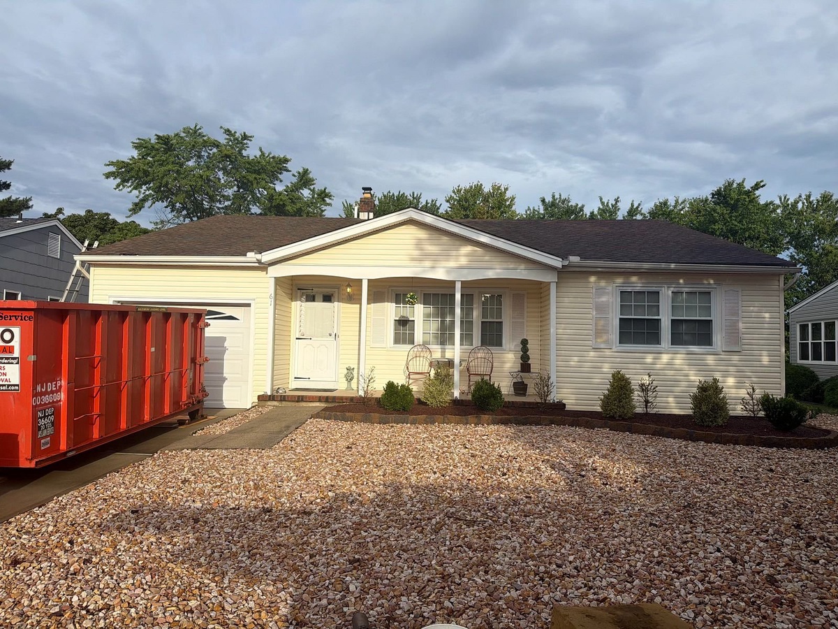 61 Nostrand Drive , Toms River, NJ, US