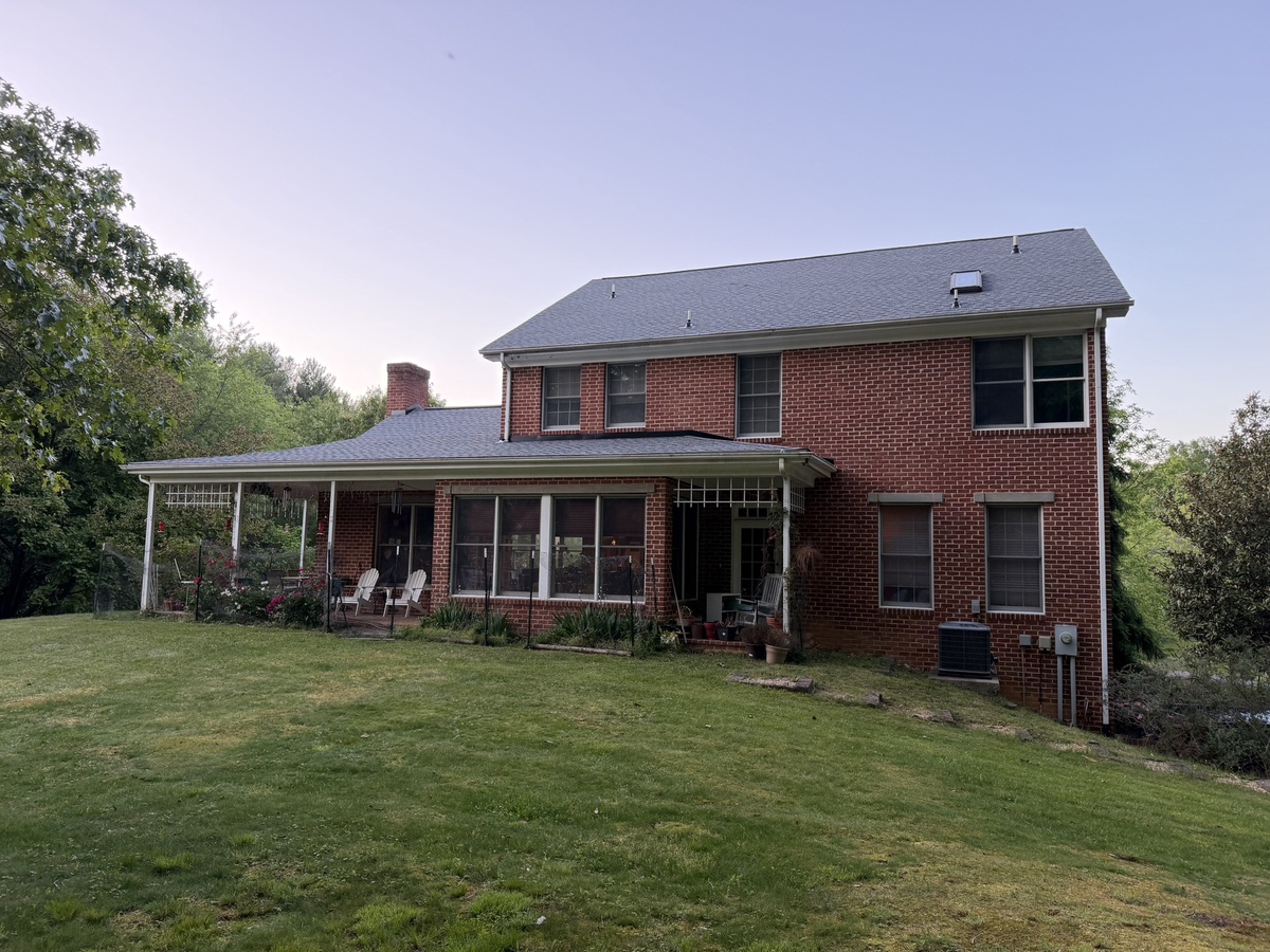 125 Alone Mill Road , Lexington, VA, US