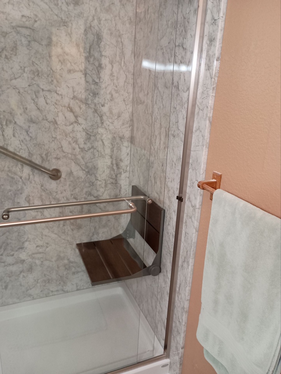 4241 Douglas Street , Saint Joseph, MO, US