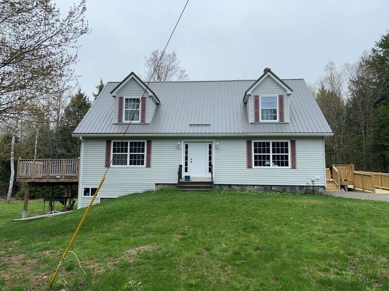 77 Smith Road , Hudson, ME, US