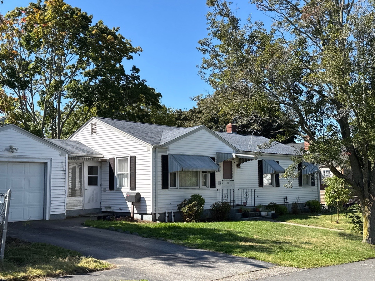33 City View Avenue , East Providence, RI, US