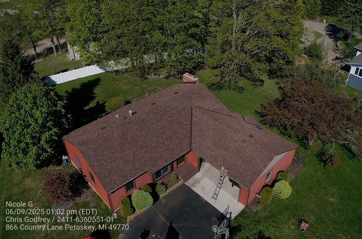 866 Country Lane , Petoskey, MI, US