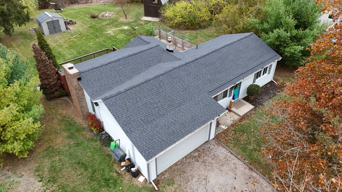 8466 Silver Lake Road , Linden, MI, US