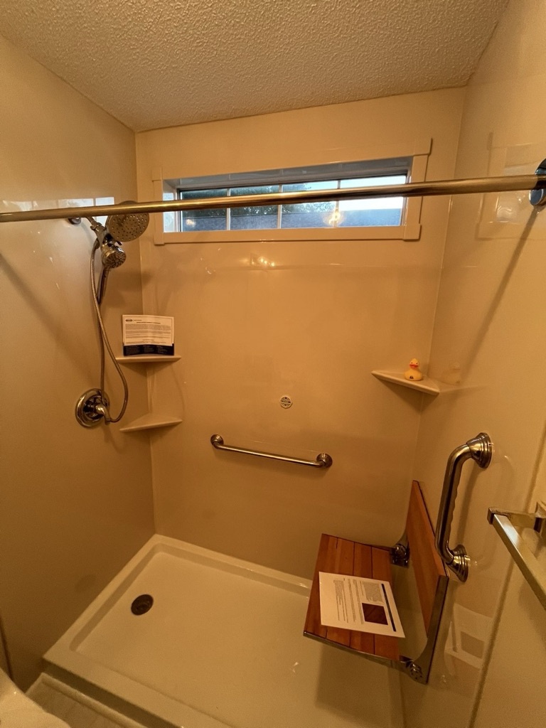 228 Brookhollow Drive , Pelham, AL, US