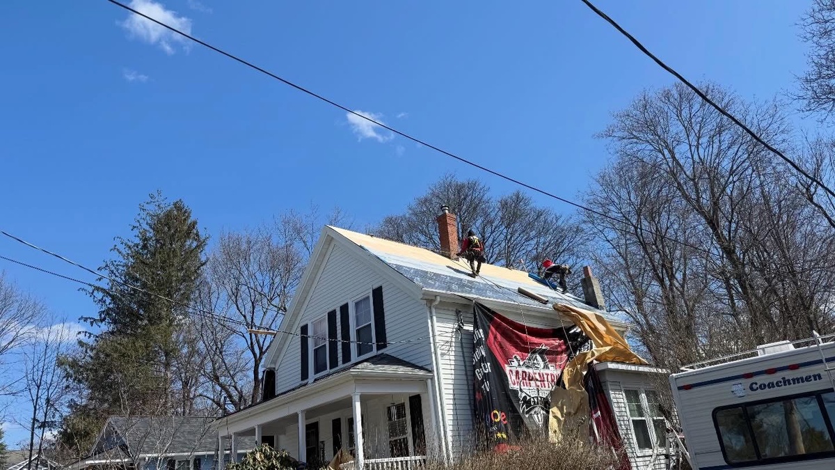 9 Lincoln Avenue , Plainville, MA, US