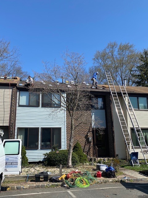 327 Evanston Drive , East Windsor, NJ, US