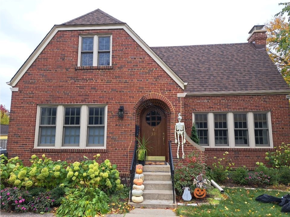 319 Root Street , Park Ridge, IL, US