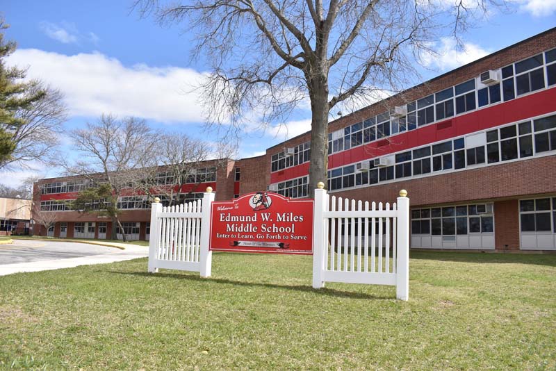 Amityville UFSD - Edmund W. Miles Middle School, NY