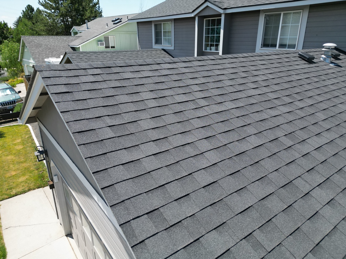 927 Northeast Locksley Drive , Bend, OR, US