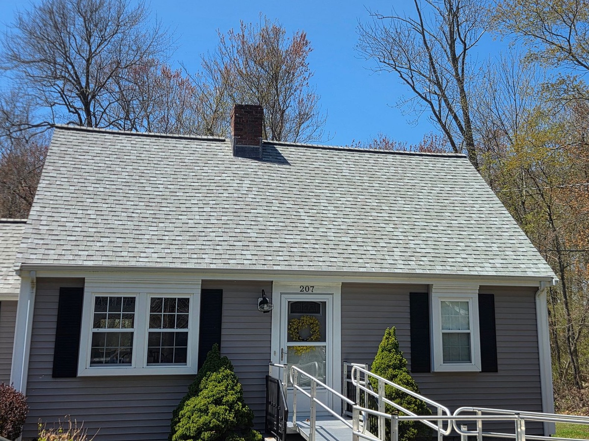 207 Sycamore Street , Holbrook, MA, US