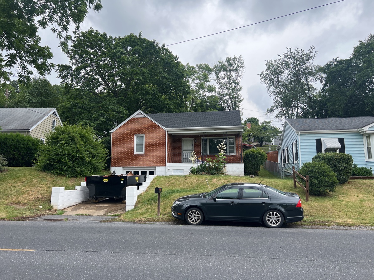 1521 Spring Hill Road , Staunton, VA, US