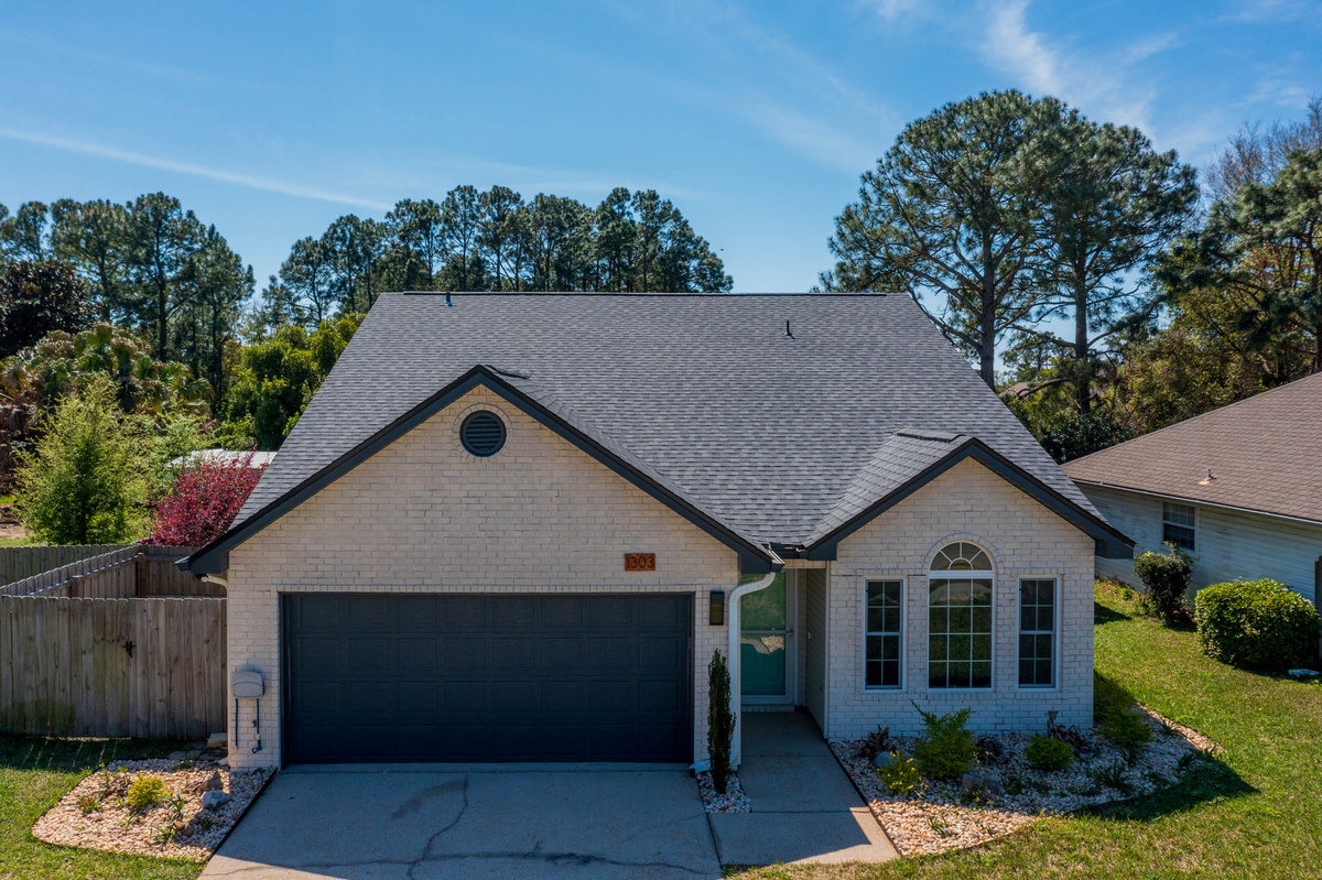 1303 Sterling Point Drive , Gulf Breeze, FL, US