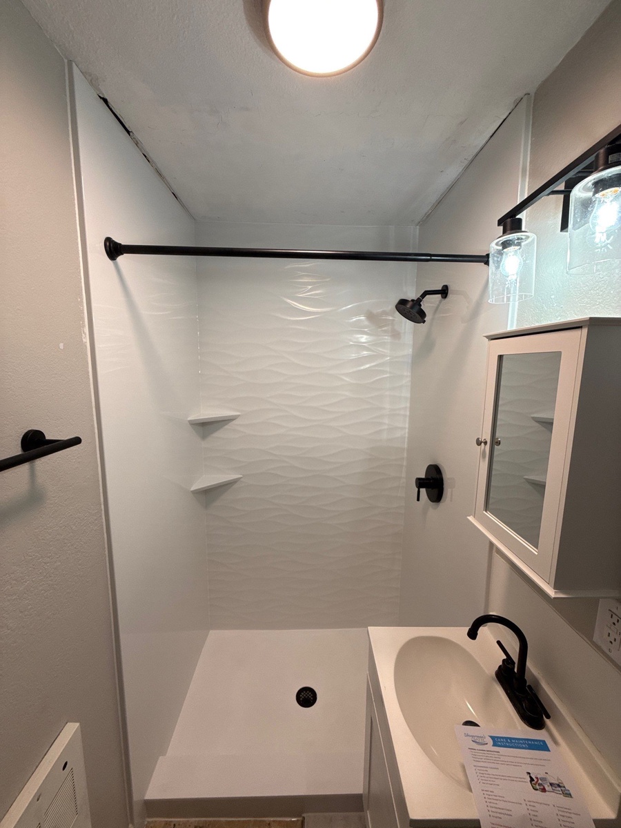 Vista, CA, 92084, US