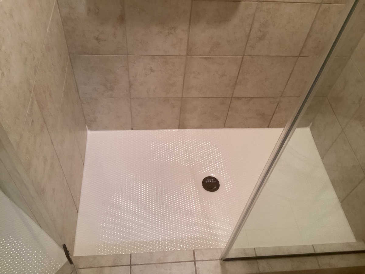 Pewaukee, WI, 53072, US