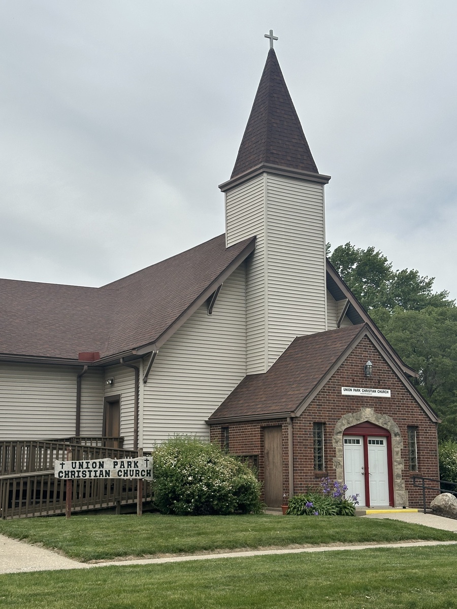 2410 East 9th Street , Des Moines, IA, US