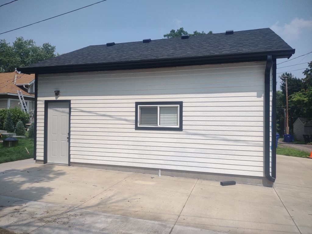 824 Ottawa Avenue , Saint Paul, MN, US