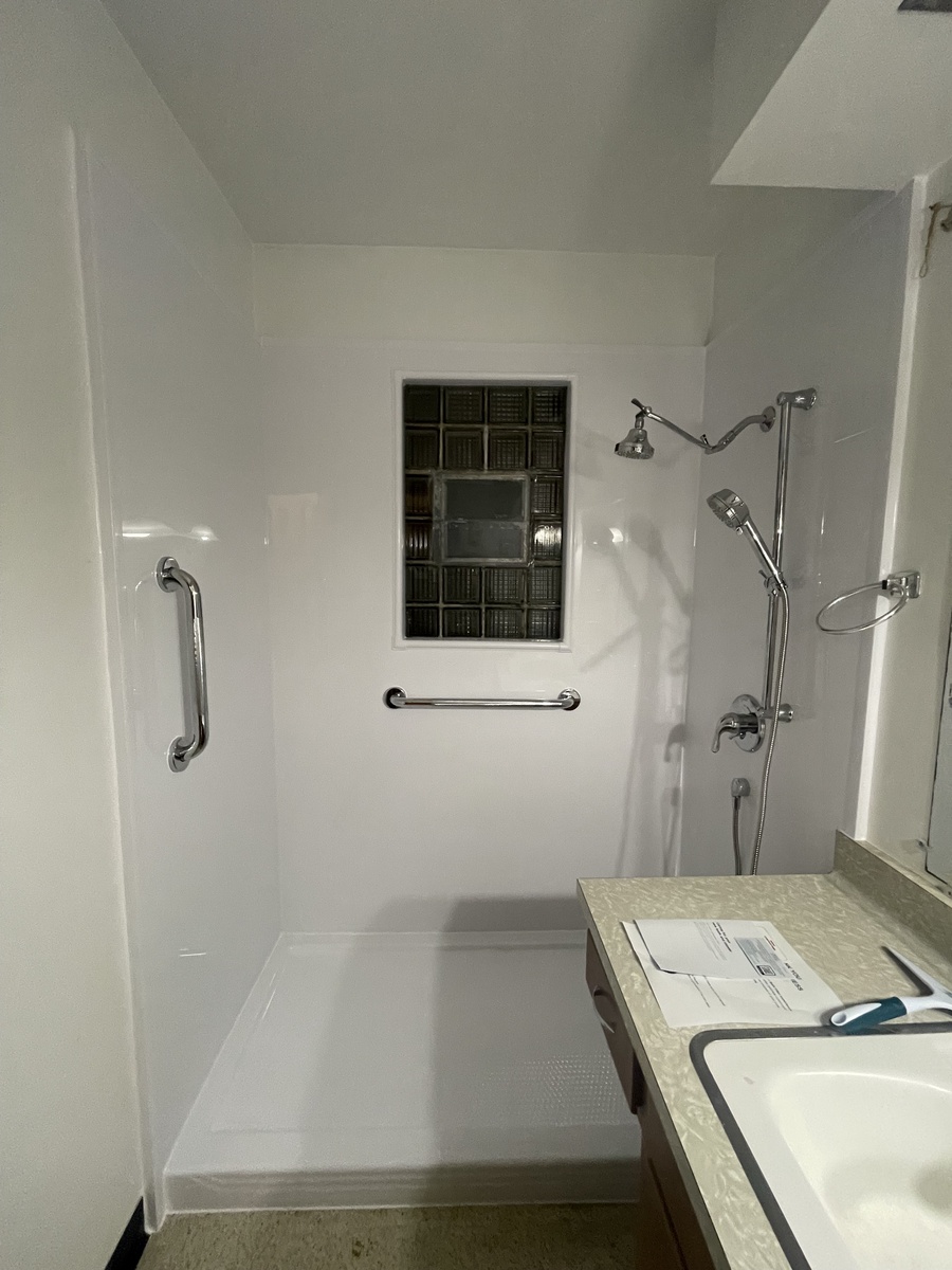 Milwaukee, WI, 53222, US
