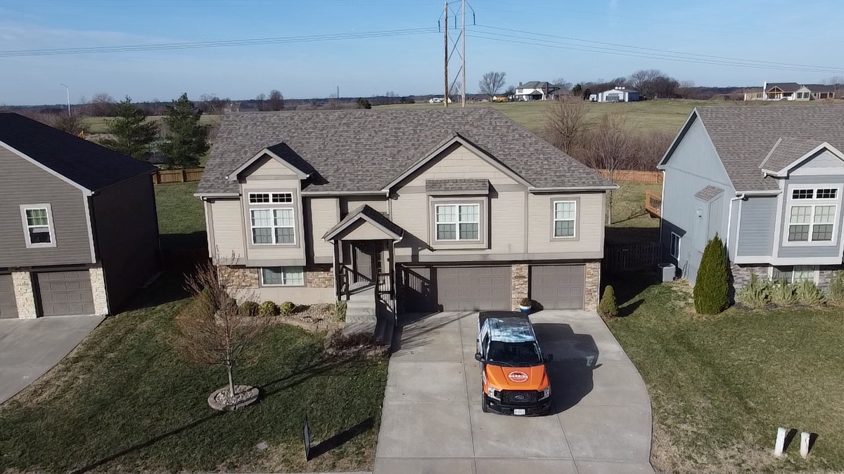 11240 North Bristol Avenue , Kansas City, MO, US
