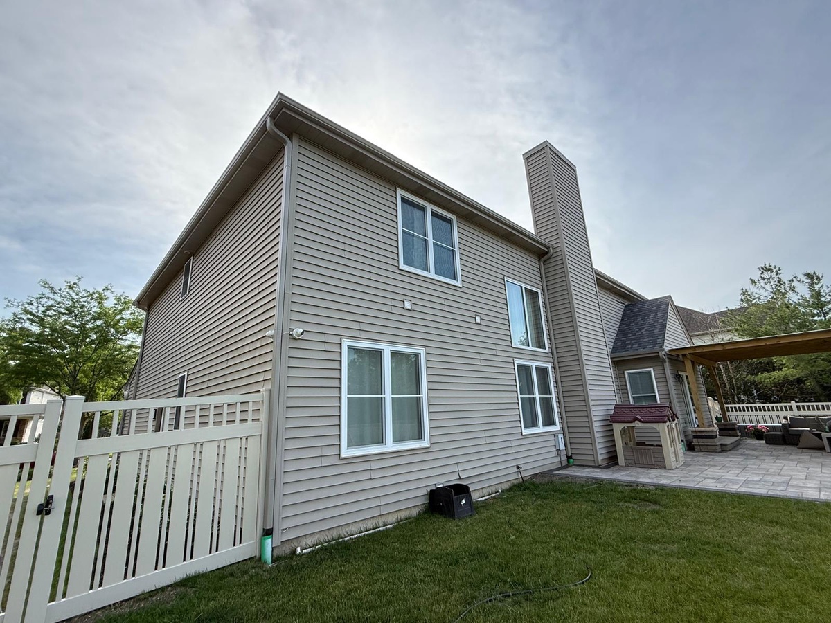 1040 Grayhawk Drive , Algonquin, IL, US