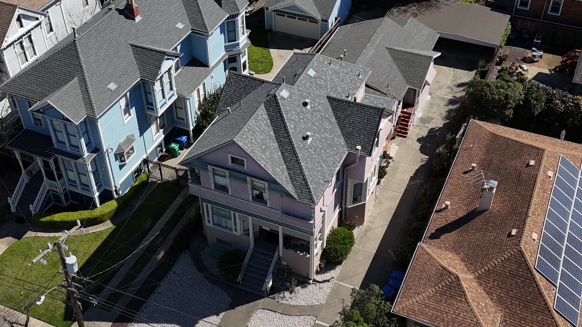 Paru Street, Alameda, CA, US